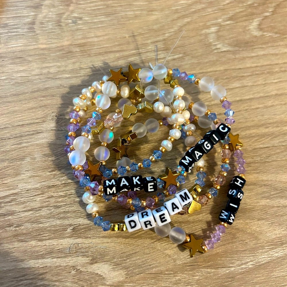 Make Magic beaded Disney bracelet